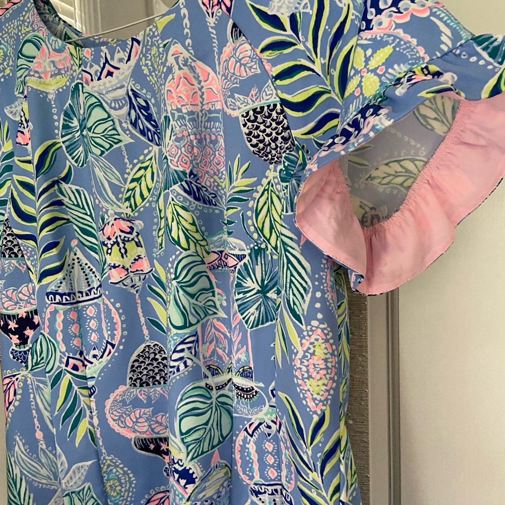 Lilly Pulitzer Light Blue Tropical Leaf & Floral Shift Dress. Size 10 - Picture 2 of 6